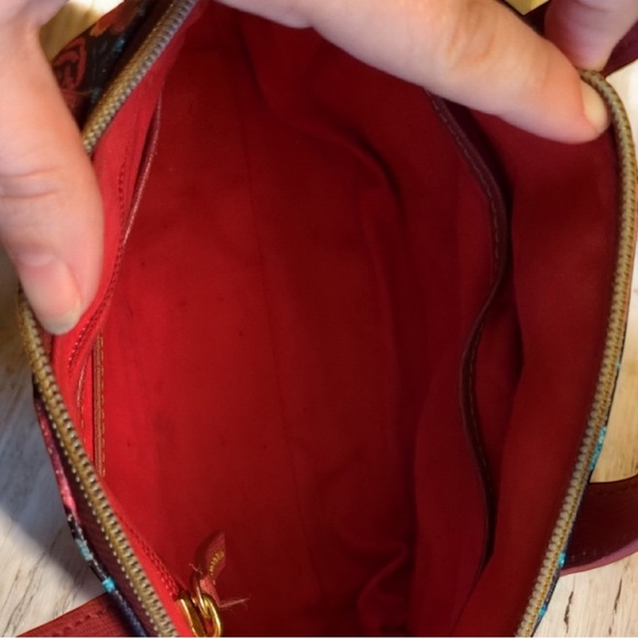 Dooney & Bourke RARE Marabelle Ruby Crossbody/Satchel Bag - Picture 9 of 10